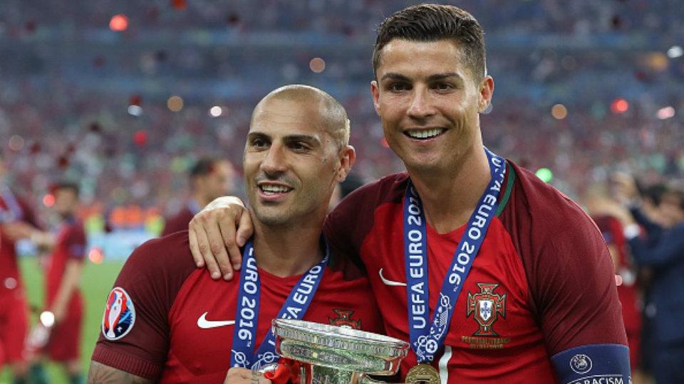 Cristiano Ronaldo (kanan) dan Ricardo Quaresma. - INDOSPORT